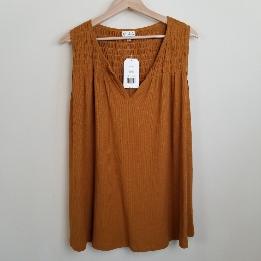 Wonderly Sleeveless Smocked Yoke Knit Tank Top XL NWT - Picture 5 of 7